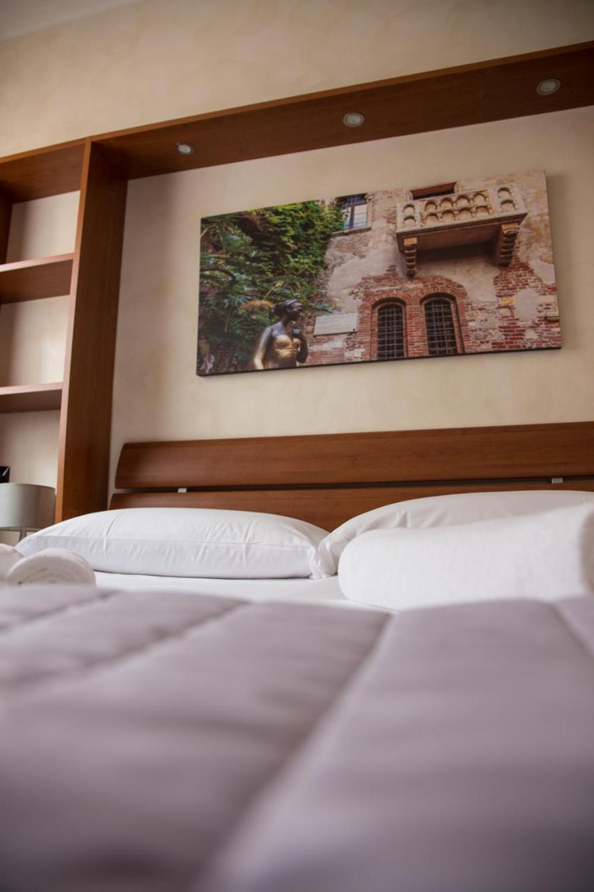 Gatto Romeo Apartments Verona Exterior photo