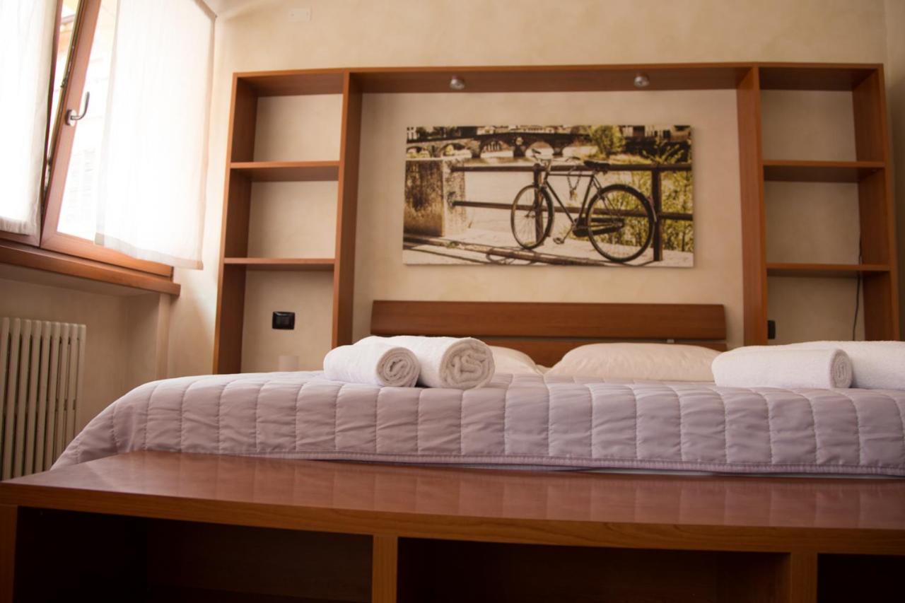 Gatto Romeo Apartments Verona Exterior photo