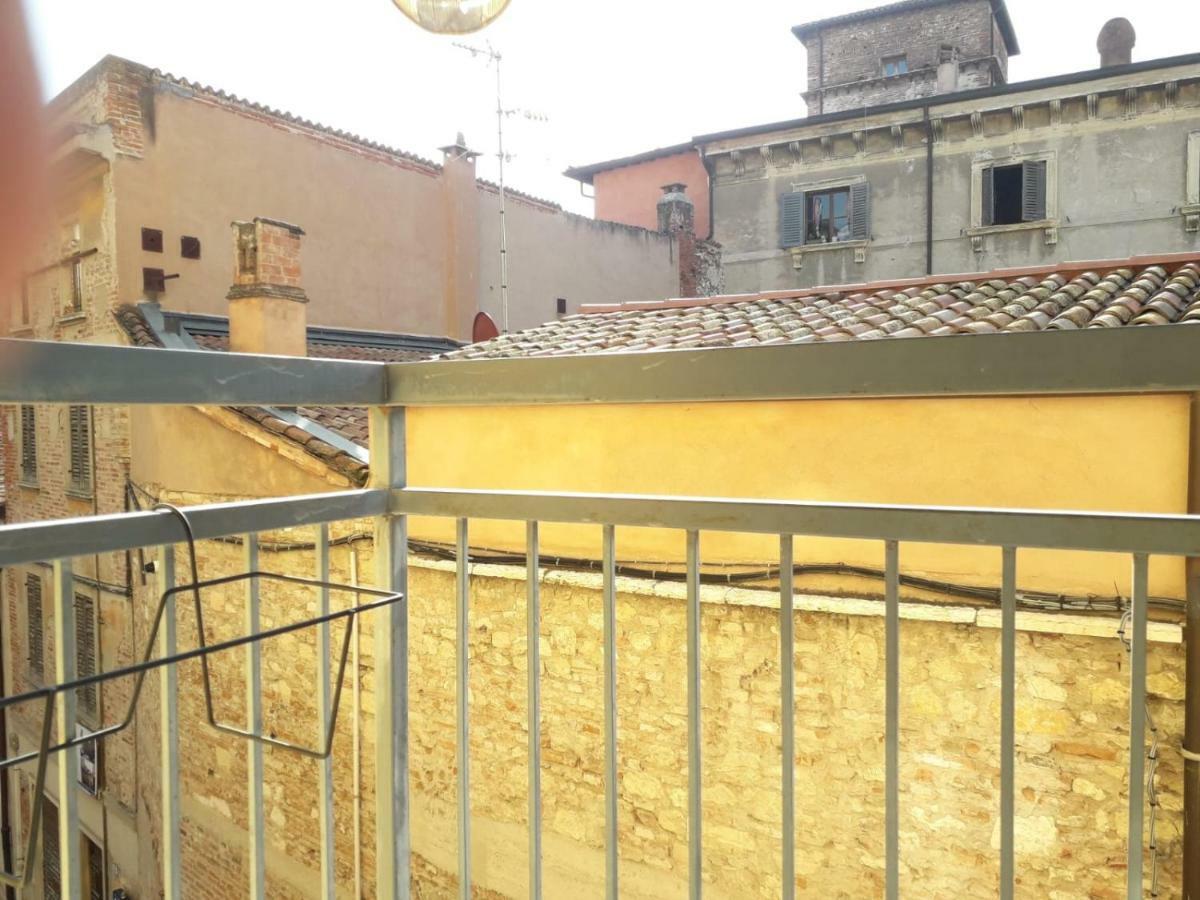 Gatto Romeo Apartments Verona Exterior photo